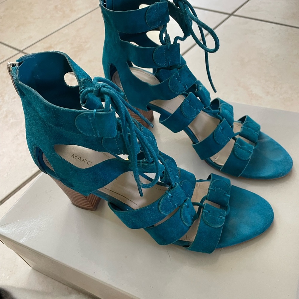 Marc Fisher Sandals Size 7 Blue